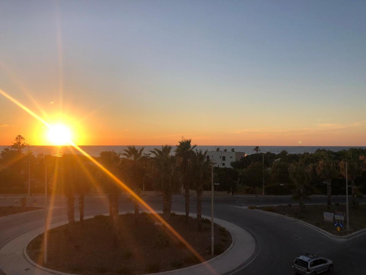 Casa Mare Di Ponente Apartment Ериче Екстериор снимка